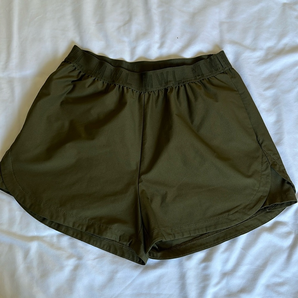 Madewell (MWL) Shorts in Dark Olive Green